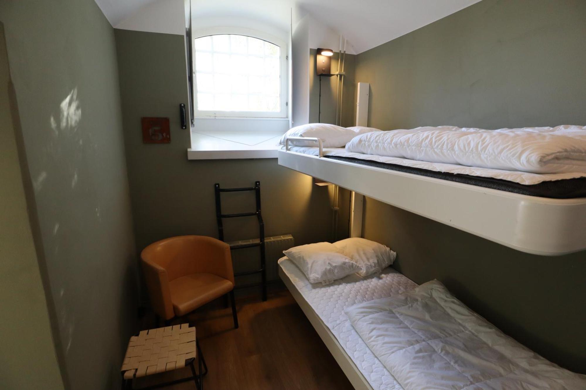 Vierbettzimmer mit Gemeinschaftsbad